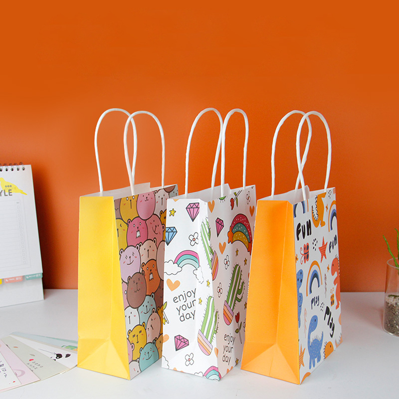 Sacs de transport en papier kraft pour cadeau d'épicerie en papier de conception personnalisée avec poignées torsadées