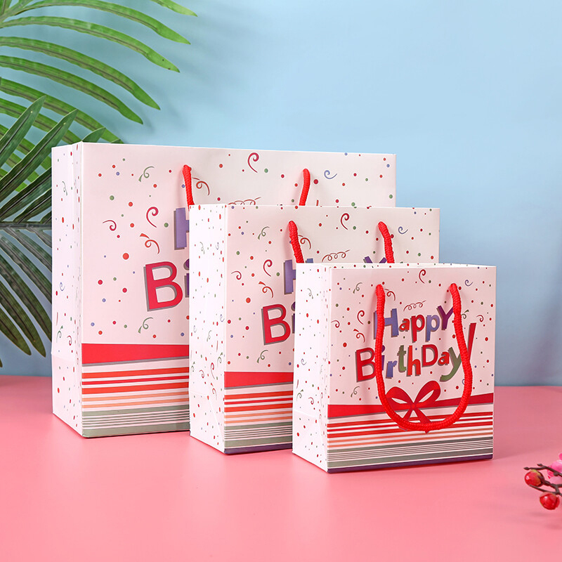Sacchetti di carta regalo per feste di buon compleanno con logo  personalizzato con manici,prezzo basso Sacchetti di carta regalo per feste  di buon compleanno con logo personalizzato con manici acquisti