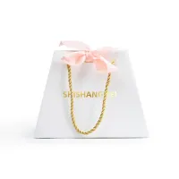 Debossing bianco Logo stampato bianco Boutique Shopping JewelrySacchetto di carta