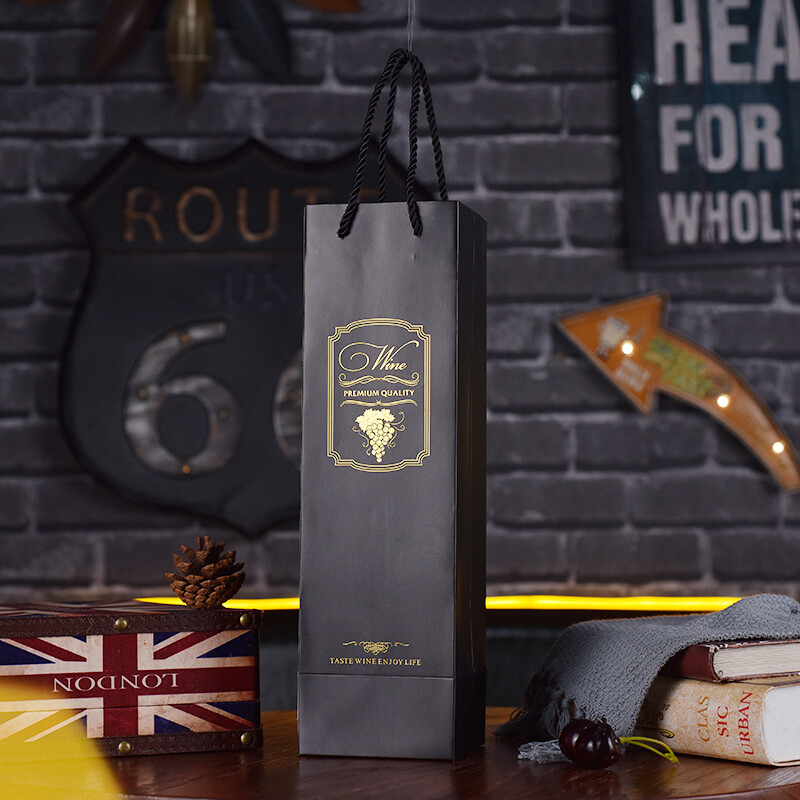Usine conception personnalisée feuille estampage personnalisé marque noël bouteille de vin papier emballage sacs-cadeaux avec poignée