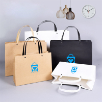 Addensare colore personalizzato negozio di abbigliamento di lusso carta Kraft trasportare borse con manici