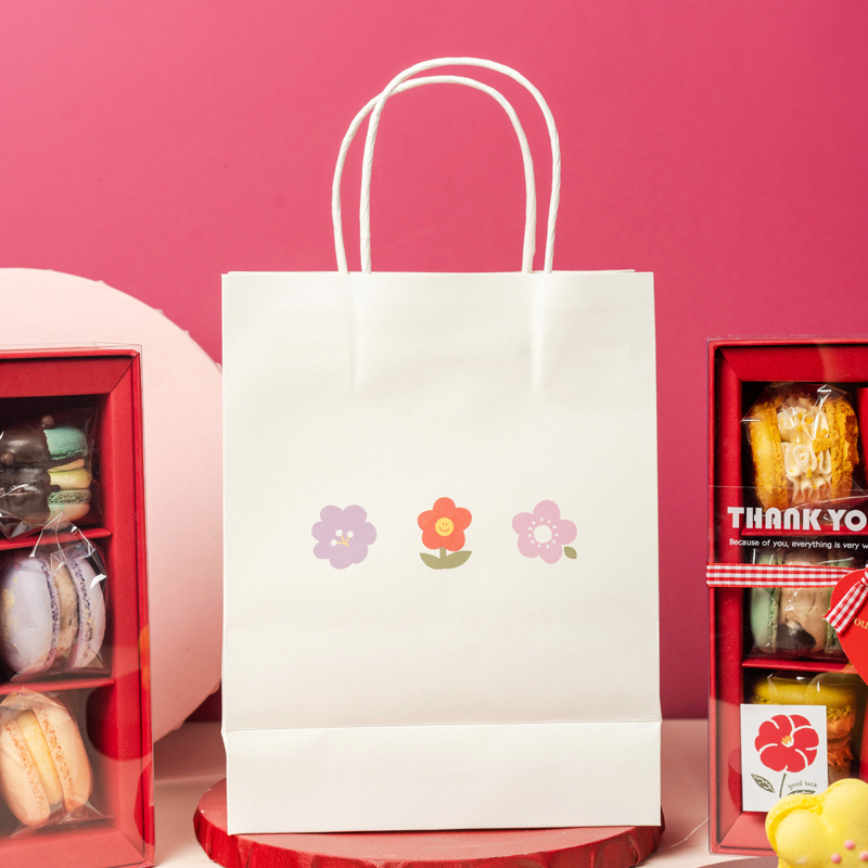 Kundenspezifisches Lebensmittelparty-Weihnachtstürgeschenk Weiße Kraftpapiertüten mit Griffen