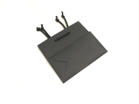 Bijoux de conception kraft personnalisés luxe papier commercial intelligent sacs de boutique de luxe sac d'emballage cadeau avec votre propre logo