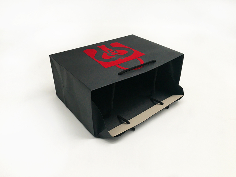 Luxe Premium velours marque design noir vêtements chaussures cadeau shopping sac en papier