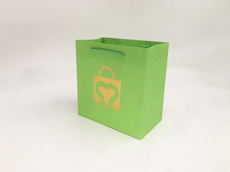 petits sacs-cadeaux en papier de poche écologiques personnalisés en gros avec poignée votre logo pour les bijoux d'affaires