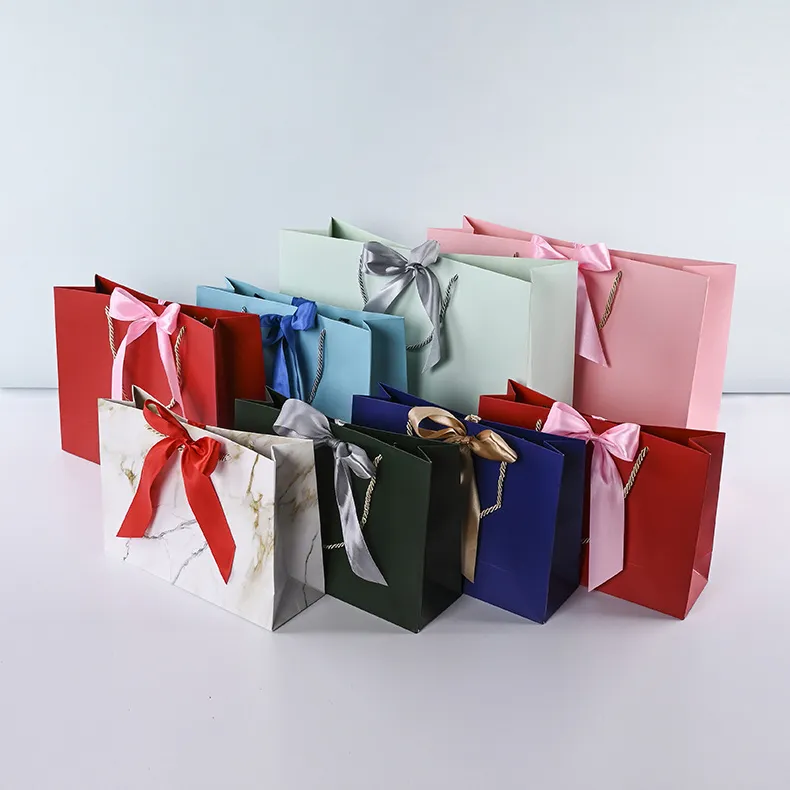 Día de San Valentín Día de la madre ropa joyería regalo compras bolsas de embalaje de papel con logotipos