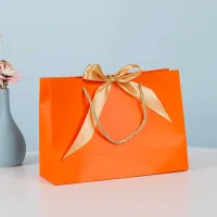Umweltfreundliche Einkaufs-Geschenkpapiertüten in individueller Größe in personalisierten Farben