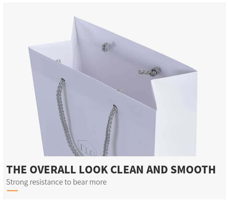 Logo personnalisé sac en papier personnalisé sacs en papier imprimés commerciaux réutilisables pour l'emballage sacs-cadeaux en papier de maquillage