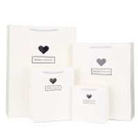 Taille personnalisée sacs en papier kraft rouge bleu blanc noir luxe shopping sac en papier sac de mariage cadeau sac en papier