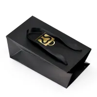 Bolsas de papel de regalo de vino tinto con protección artesanal negra de superficie industrial personalizada para botellas de vino bolsa en caja de vino