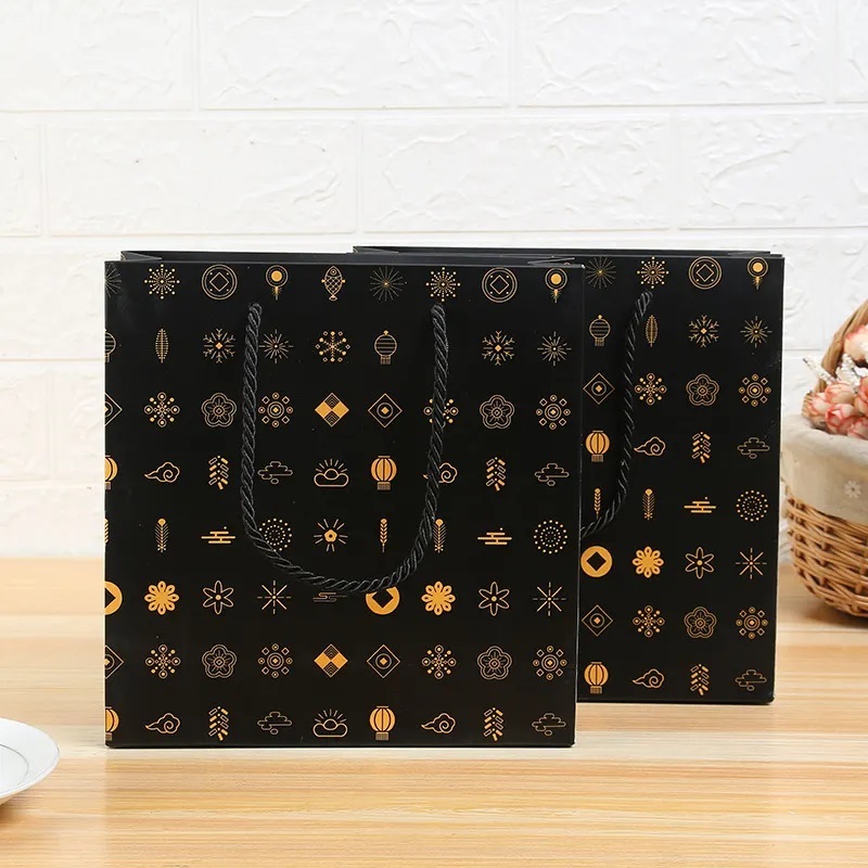 Personnalisé noir intelligent imprimé euro luxe artisanat cadeau bijoux vêtements boutique boutique emballage sacs en papier avec votre propre logo populaire