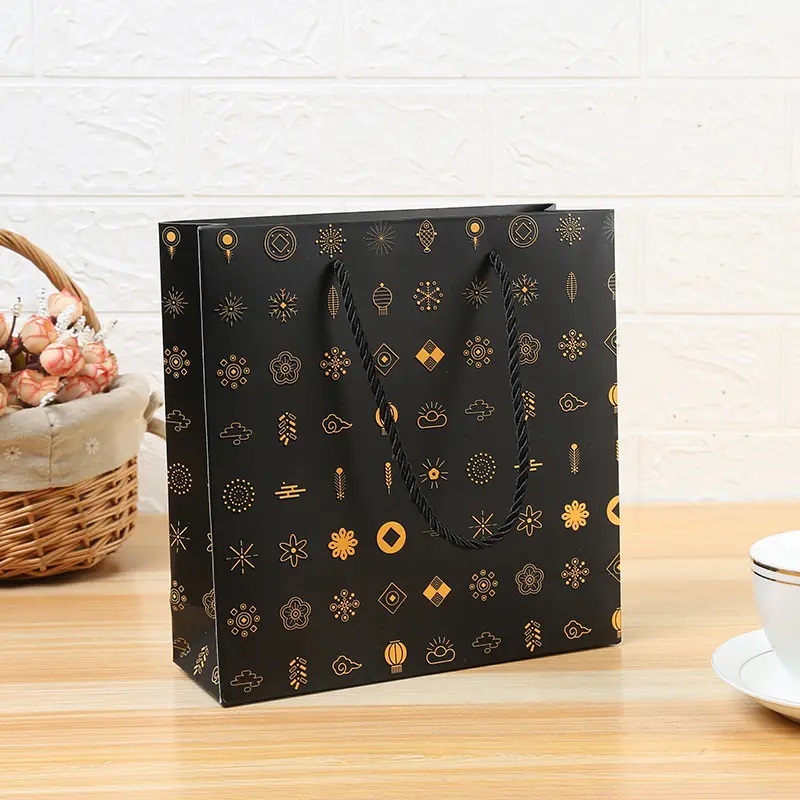 Personnalisé noir intelligent imprimé euro luxe artisanat cadeau bijoux vêtements boutique boutique emballage sacs en papier avec votre propre logo populaire
