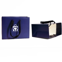 Sac en papier à provisions carré bleu en vrac de festival de fête des mères personnalisé plat avec logo doublé de papier d'aluminium pour logo de sac cadeau d'emballage de fleurs