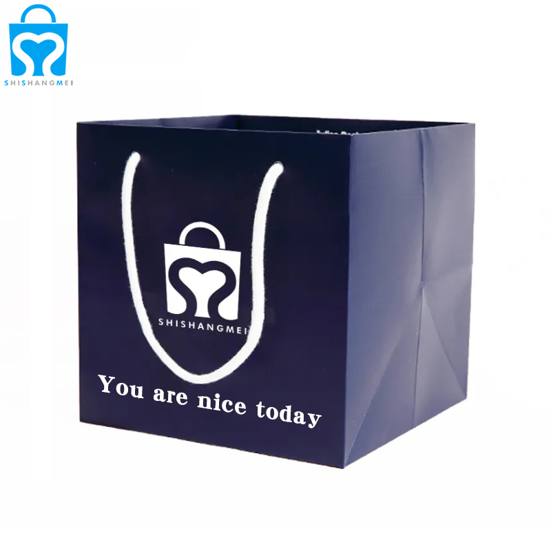 Sac en papier à provisions carré bleu en vrac de festival de fête des mères personnalisé plat avec logo doublé de papier d'aluminium pour logo de sac cadeau d'emballage de fleurs