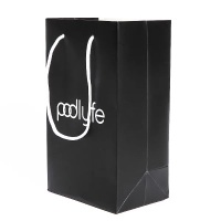 Özel ayakkabı giyim butik tote hediye keseleri lüks şerit kulplu kabartmalı özelleştirilmiş boyut ve baskı logosu alışveriş çantası