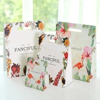 Emballage artisanal enveloppe cosmétique shopping sac en papier cadeau avec impression personnalisée et logo avec poignée découpée joint adhésif