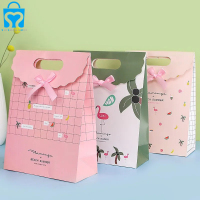 Wholesale price Luxury Craft shopping kids gift perfume cosmetics hair packaging paper bag with logo with die cut handle