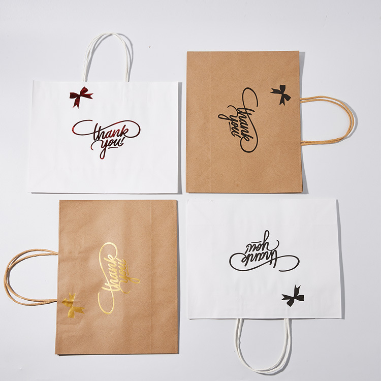 Prezzo competitivo shopping in carta kraft marrone bianco nero con logo della maniglia stampato