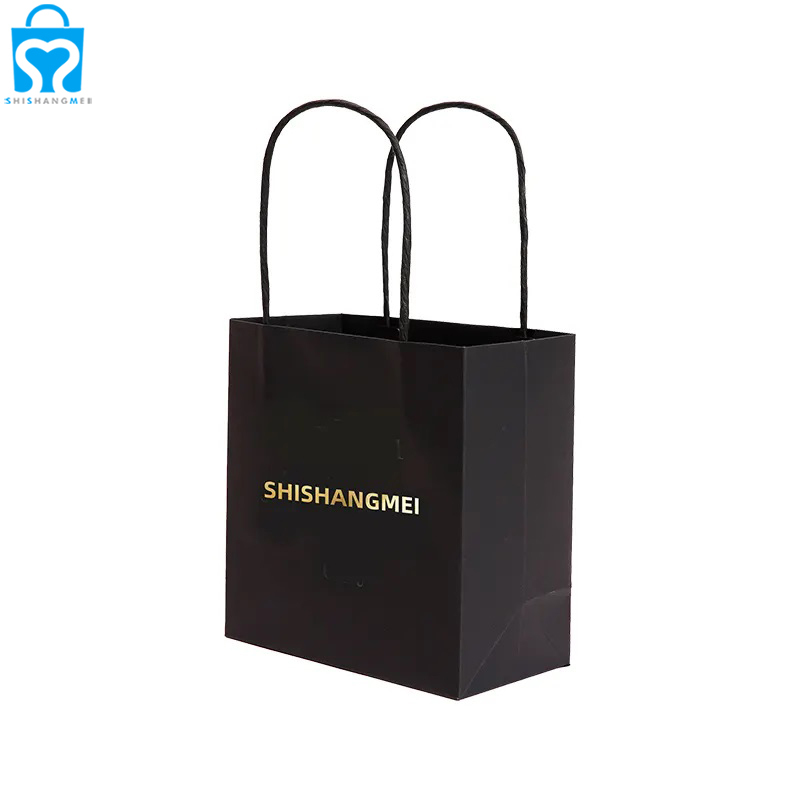 Petit sac en papier kraft recyclable en carton noir personnalisé shopping sac cadeau bébé avec votre propre logo pour les bijoux des petites entreprises