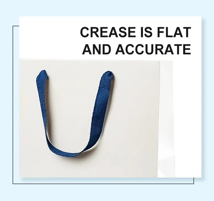 Düz karton ambalaj beyaz lüks kuşe kağıt saplı kişiselleştirilmiş beyaz hediye bakkal kağıt butik için alışveriş poşetleri