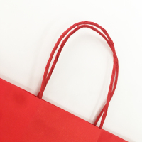 Özelleştirmek lüks kırmızı teşekkür ederim hediye çantası özel tote kuşe kağıt çanta özel folyo logo kabartmalı takı hediye çantası yapılandırılmış