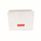 Özel beyaz lüks alışveriş takı çantası hediye premium sanat karton kağıt poşetler ambalaj güzellik hediye çantası logo baskılı
