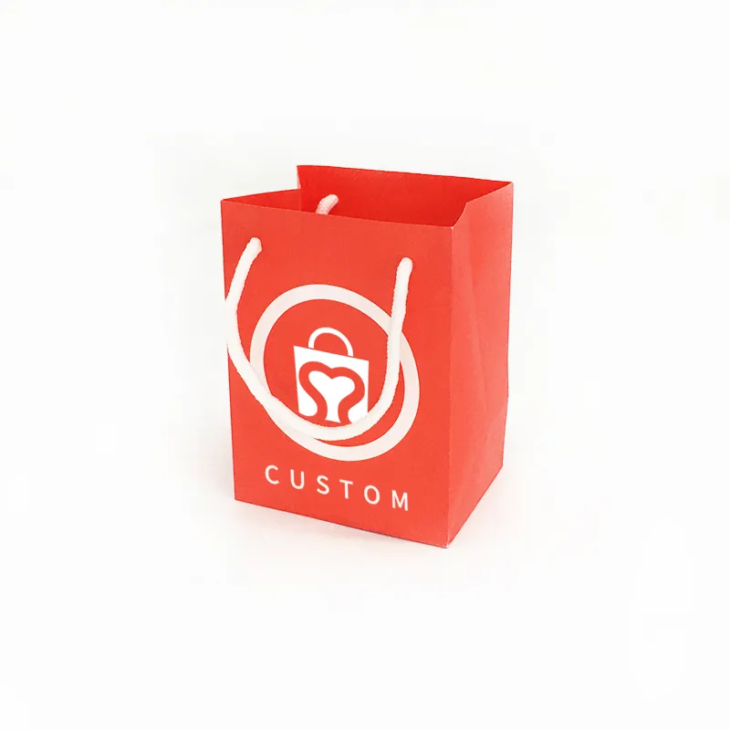 Sac rouge avec logo imprimé pas cher prix petite taille cosmétiques parfum bijoux sac à provisions en papier avec logo personnalisé sacs-cadeaux noël