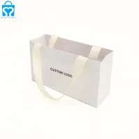 Personalizzato con marchio personalizzato Profumo artigianale bianco gioielli regalo cosmetico confezione shopping sacchetto di carta con logo