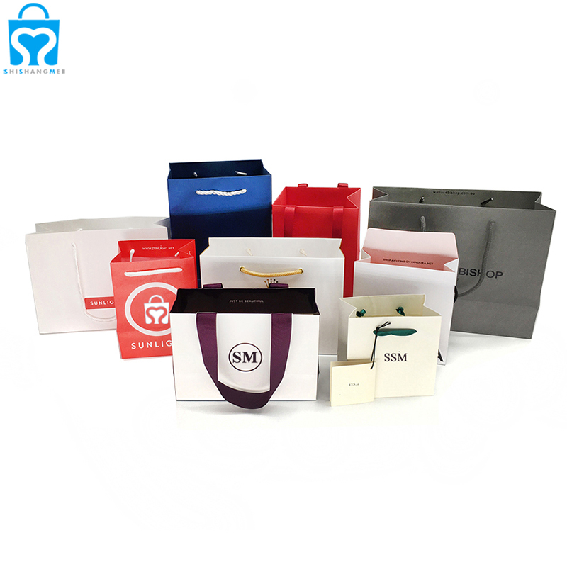 Özel lüks markalı logo zanaat hediye takı çantası fantezi alışveriş kağıt torba ambalaj kolları ile kendi logonuz