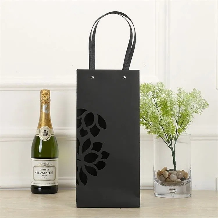 Logo personnalisé recyclé vin fleur kraft transporter papier emballage cadeau sac papier sac fourre-tout avec poignée de fenêtre