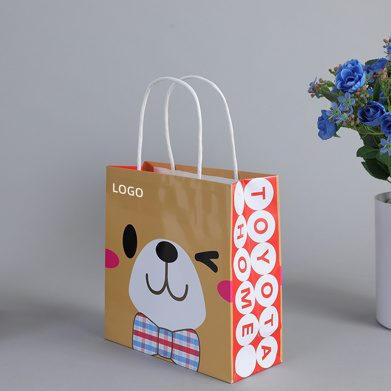 Pas cher écologique 340mm papier stand up sac mignon luxe dessin animé shopping cadeau papier sac ours miel sanrio personnalisé