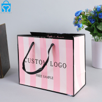 Eco recyclable jetable de haute qualité papeterie personnalisée sac cadeau en papier dur logo personnalisé vêtements chaussures shopping sac en papier
