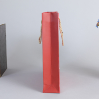 Özel yapılmış kağıt torbalar biyolojik olarak parçalanabilir çevre dostu geri dönüştürülebilir Çin yeşil çay kırmızı renkli serigrafi premium kağıt torbalar