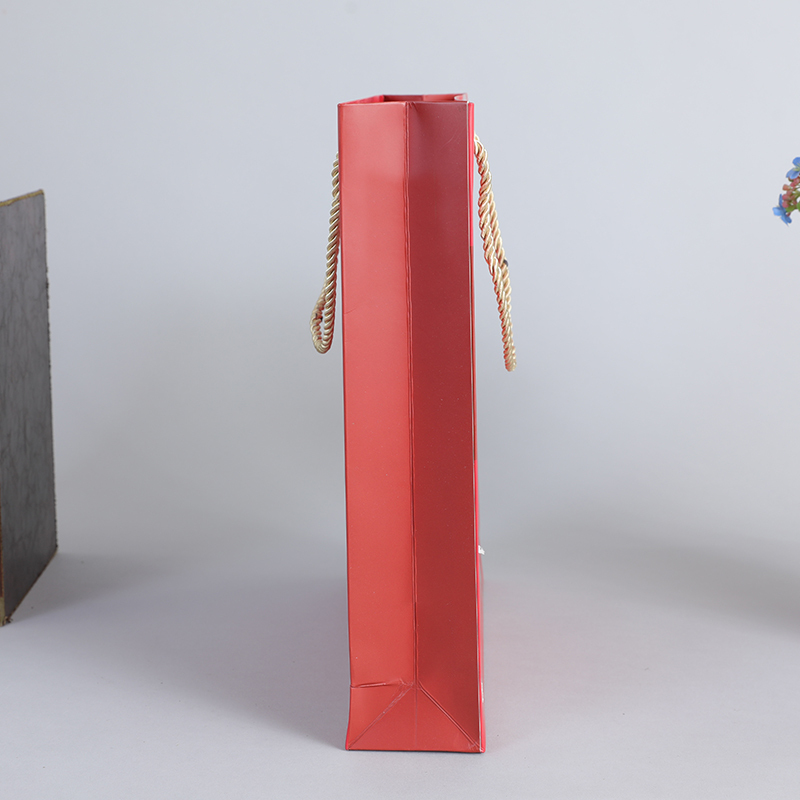 Özel yapılmış kağıt torbalar biyolojik olarak parçalanabilir çevre dostu geri dönüştürülebilir Çin yeşil çay kırmızı renkli serigrafi premium kağıt torbalar