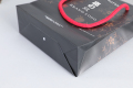 Compras negras plegables japonesas que envían bolsas de papel artesanales para embalaje de joyas con su logotipo
