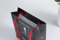 Compras pretas dobráveis ​​japonesas, envio de embalagens de joias, sacos de papel artesanal com seu logotipo