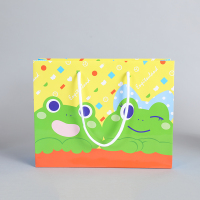 Logo imprimé biodégradable boutique européenne cadeau de détail vêtement shopping sac en papier avec poignée