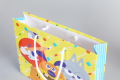 Baskılı logo biyolojik olarak parçalanabilir avrupa butik perakende hediye konfeksiyon alışveriş kağıt saplı çanta
