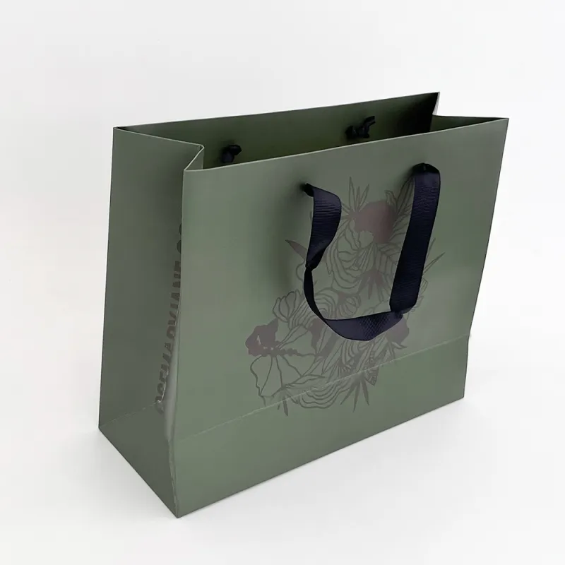 Emballage de sacs en papier pour vêtements