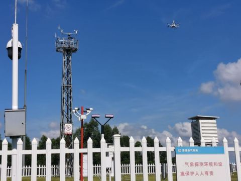 ما هي تطبيقات الطائرات بدون طيار ذات الست دوارات في الكشف عن الطقس؟