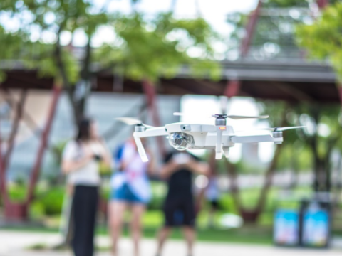 Bring drones into classrooms of primary and middle school students