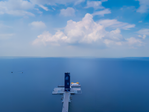 Un dron de fotografía aérea revela secretos de las profundidades marinas
