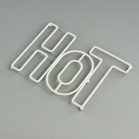 Tatakan Kaki Tiga Dekoratif Dapur Logam Untuk Hidangan Panas