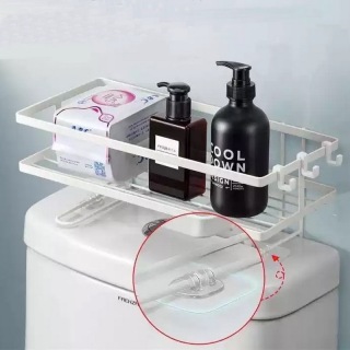 Badezimmer-Shampoo-Rack steht über der Toilette