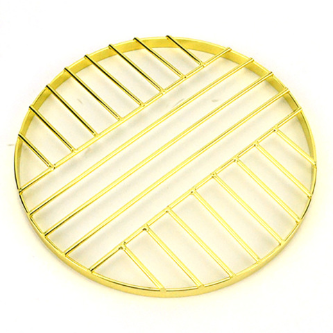 Tatakan Kaki Tiga Pribadi Emas Untuk Teko