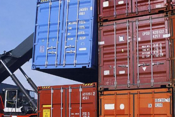 Konténerfelügyelet és t?ltés