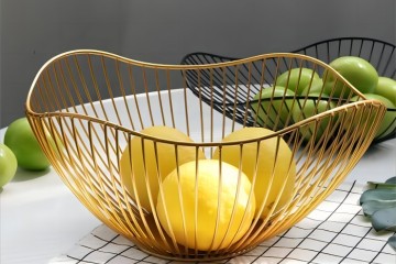The Use of Metal Baskets in Harvest Fruit Baskets
