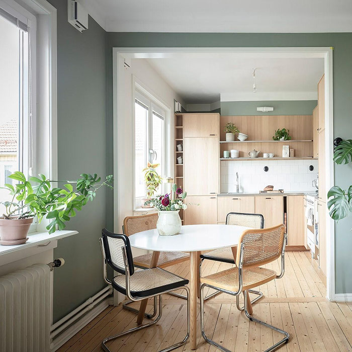Add a touch of green to welcome spring into your home