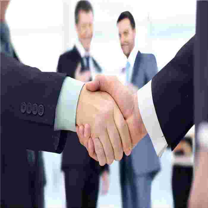 American customers visit our factory to explore the future development of high-end hotel bathroom storage products