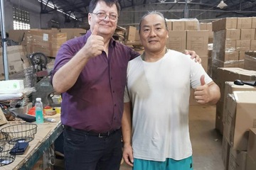 German quality department supervisor accepts our products and praises the high-end quality